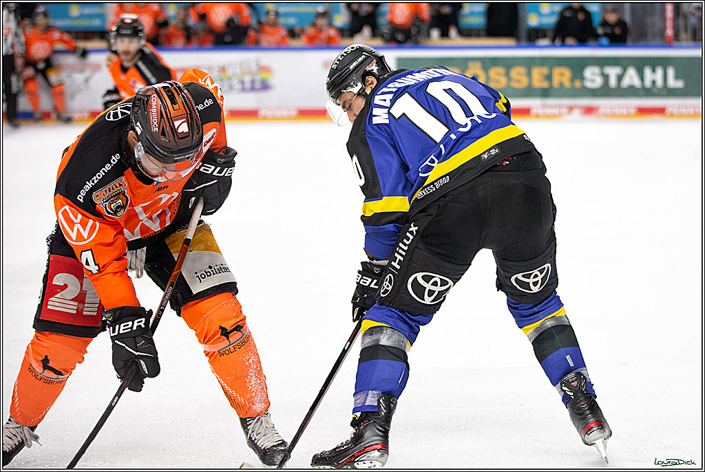 PENNY DEL; Koelner Haie- Fishtown Pinguins Bremerhaven; Koeln, 25.11.2021